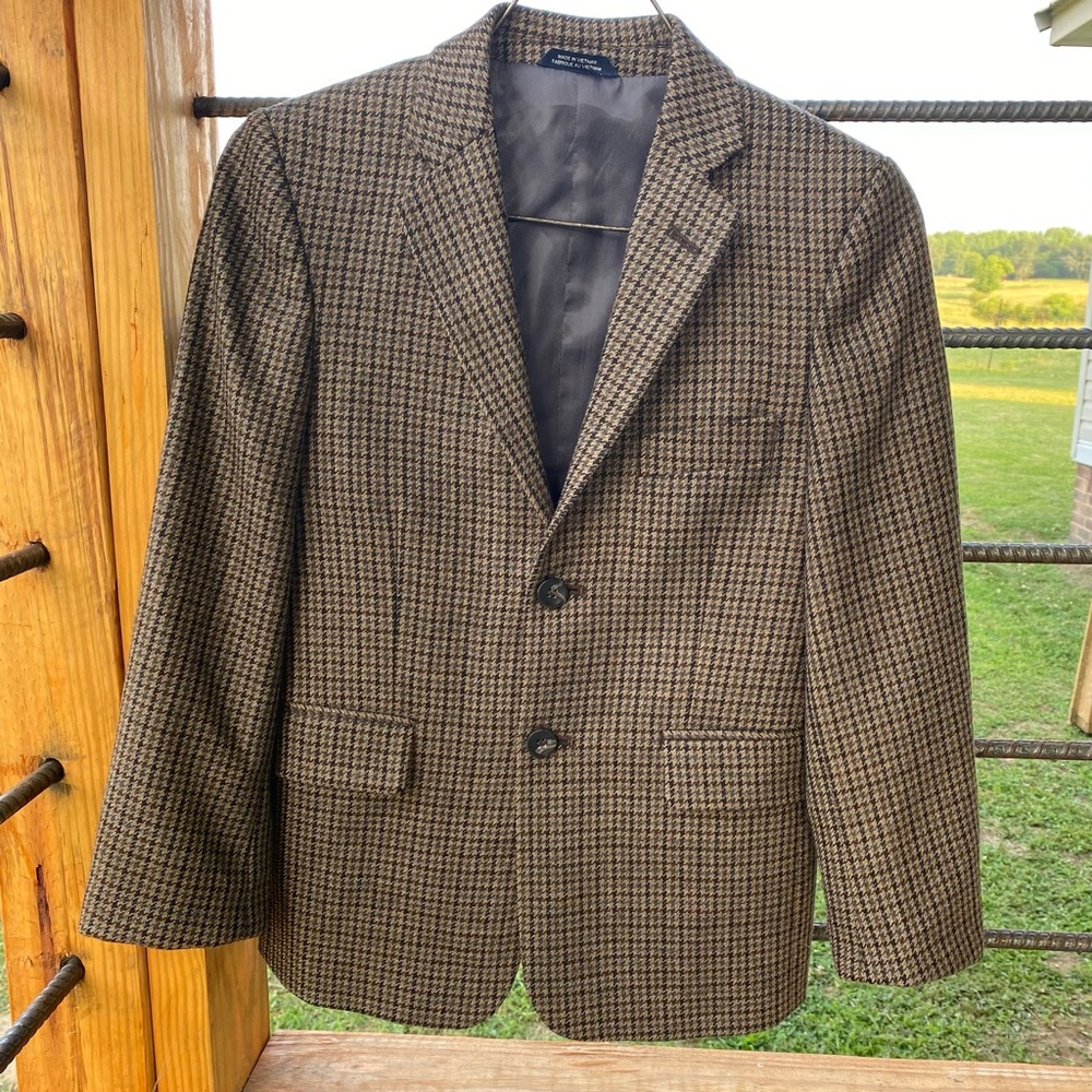 Hart Schaffner Marx brown plaid boy’s sport coat. Youth Size 10. Blazer
